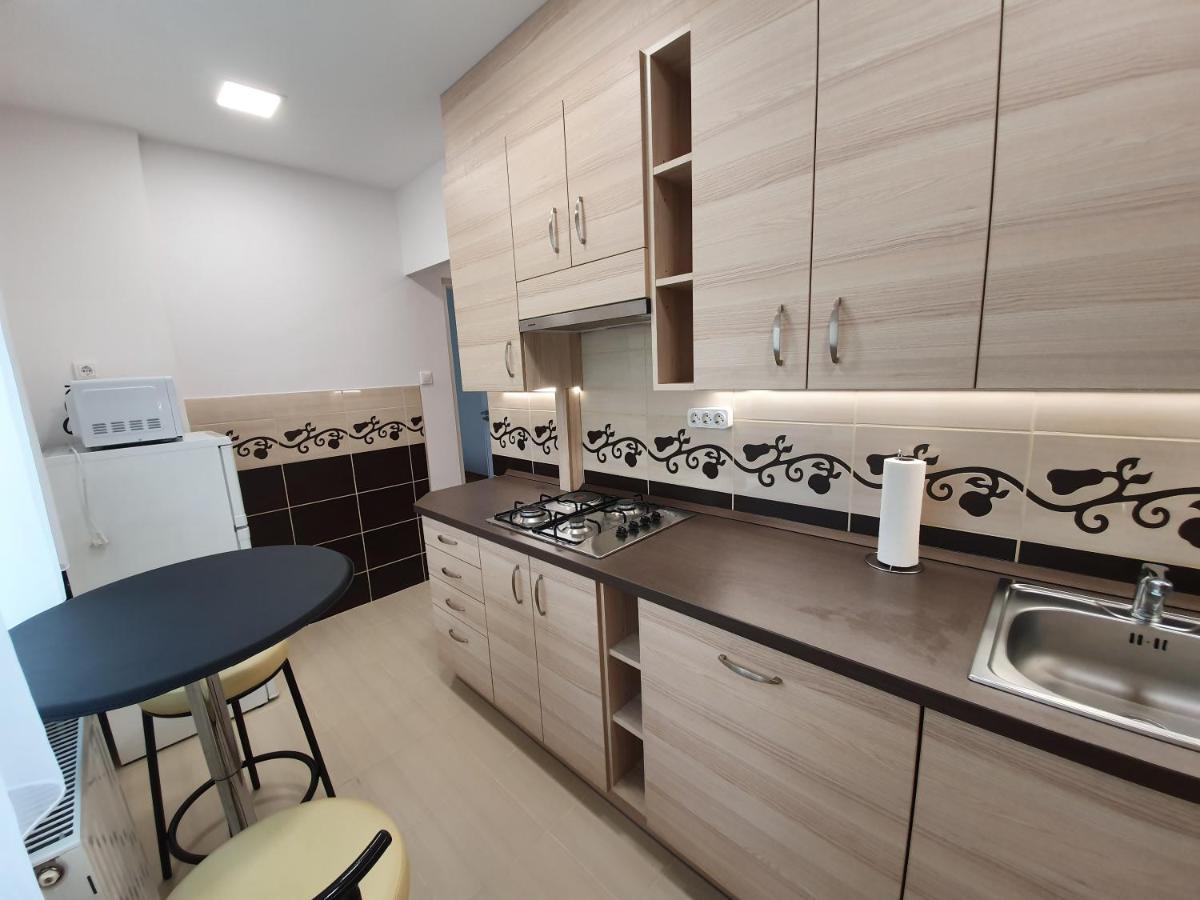 Matrix Apartman Bekescsaba Exterior foto